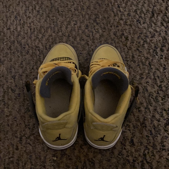Lightning 4 Jordan’s 6.5 no box and dirty - Picture 3 of 4